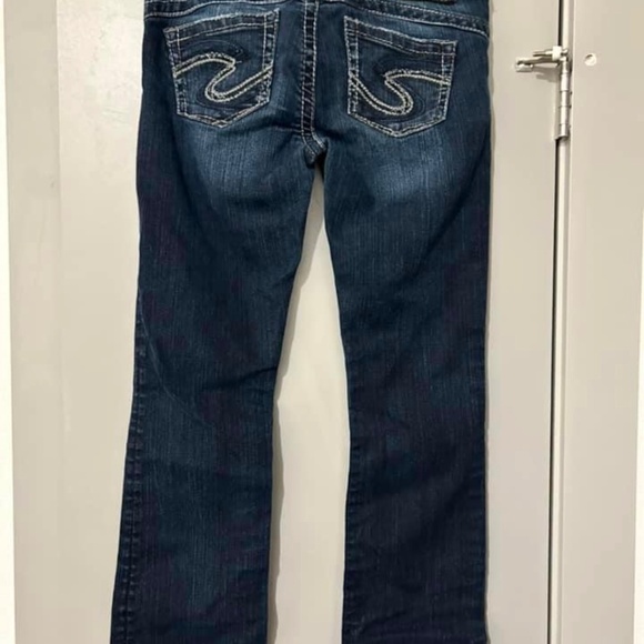 Silver Jeans - Picture 2 of 3